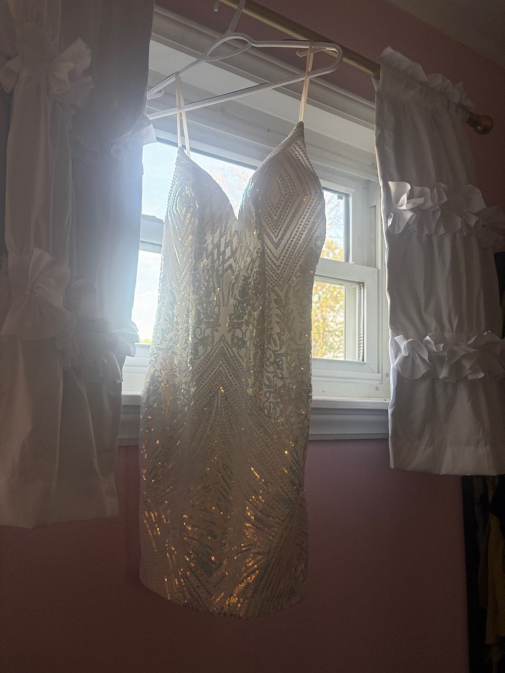 Sequin V-Neck Cocktail Dress in Ivory and Gold